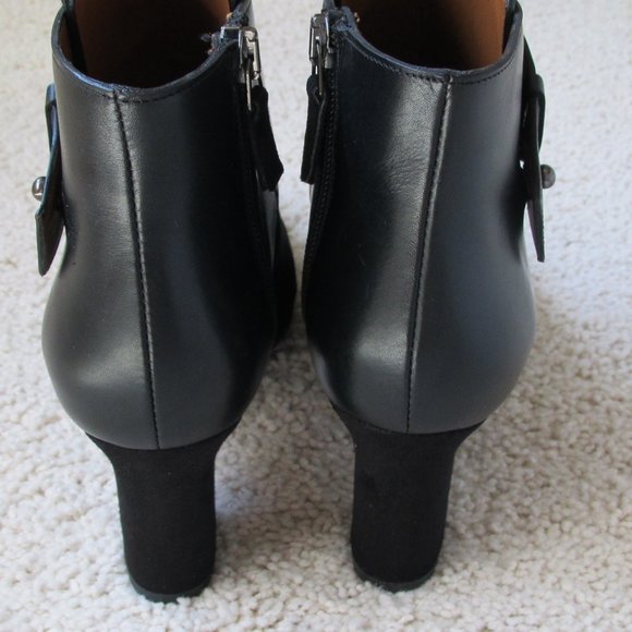 Like New Aquatalia Italian Made Suede/Leather Ankle Boots - Picture 5 of 8